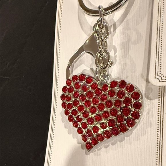 Red Rhinestone Heart Keychain - Picture 4 of 4